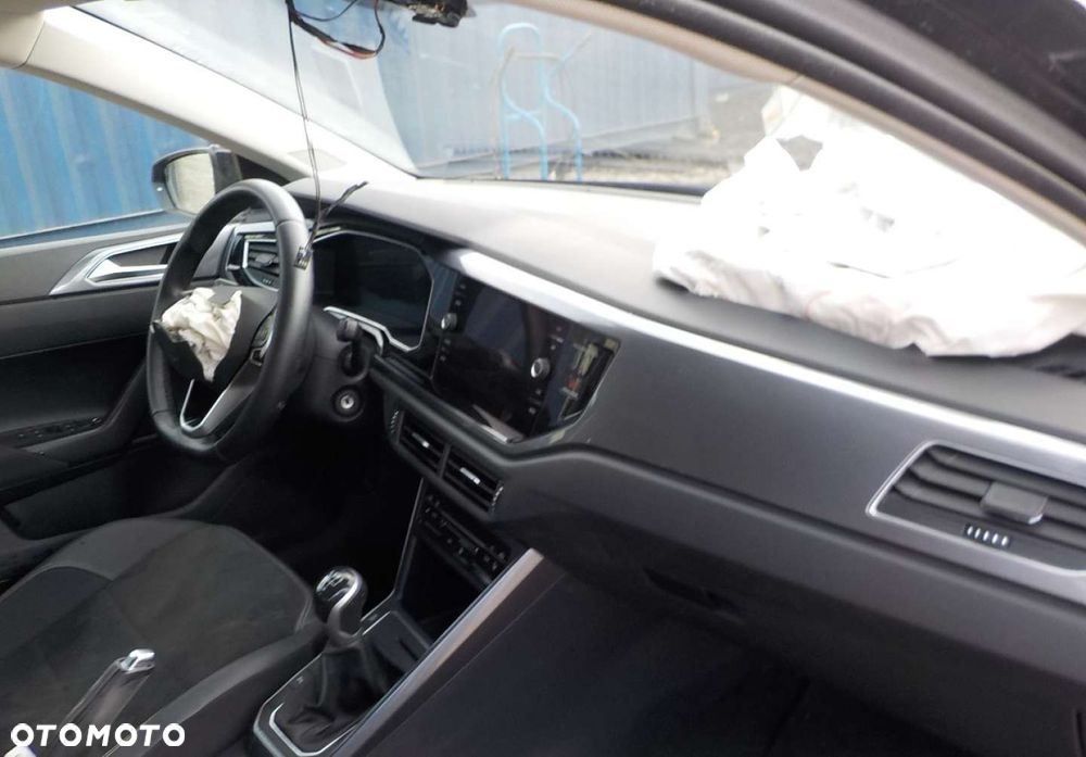 Volkswagen Polo - 18
