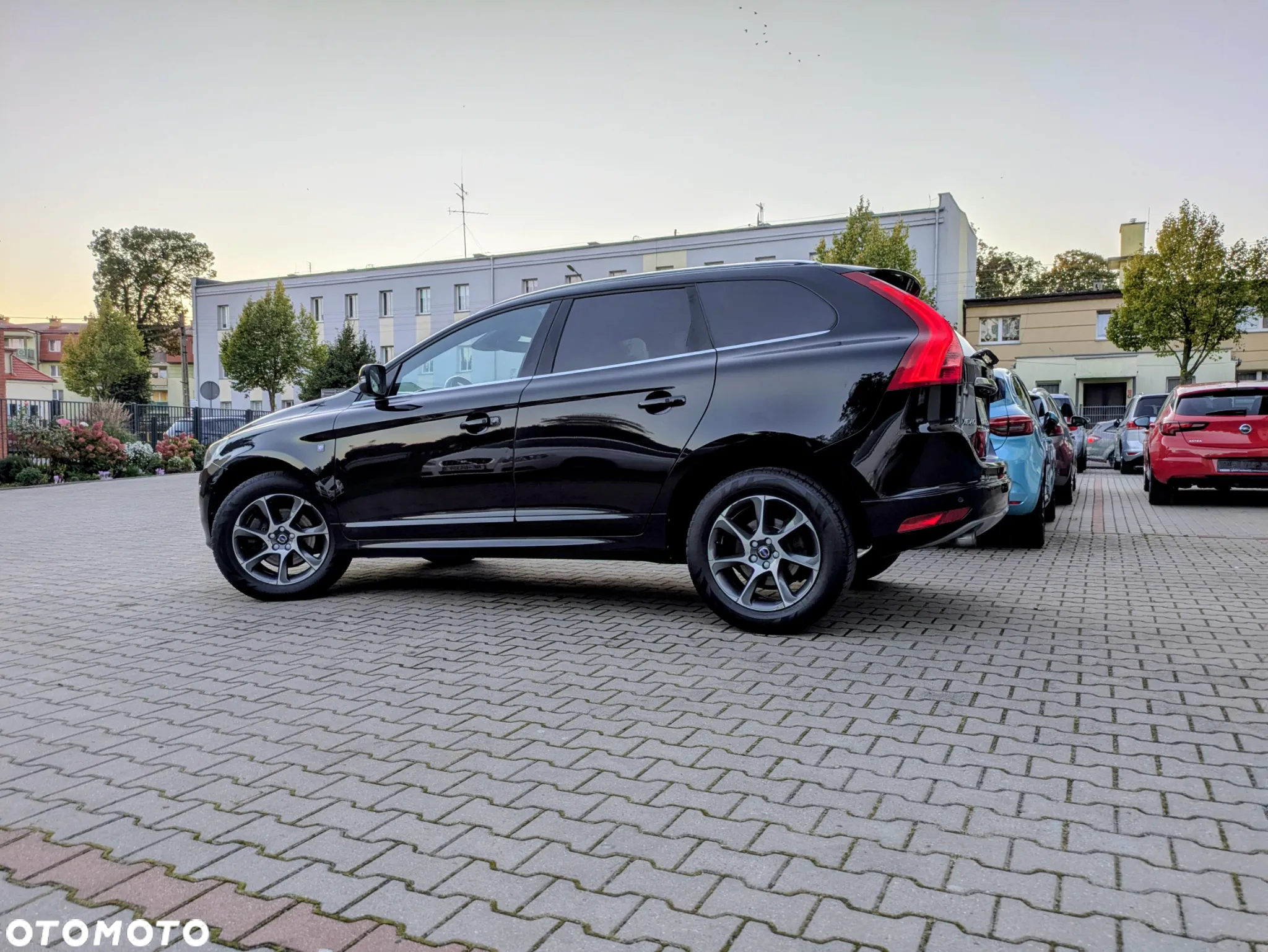 Volvo XC 60 - 4