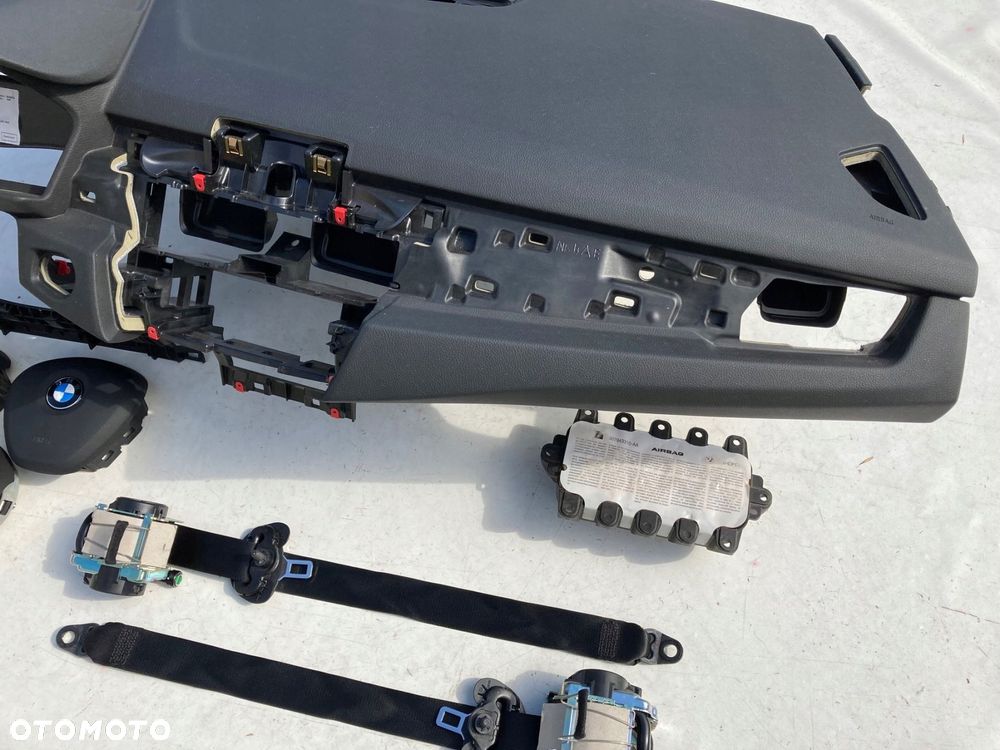 bmw 2 f45 f46 deska kokpit konsola poduszki pasy - 5