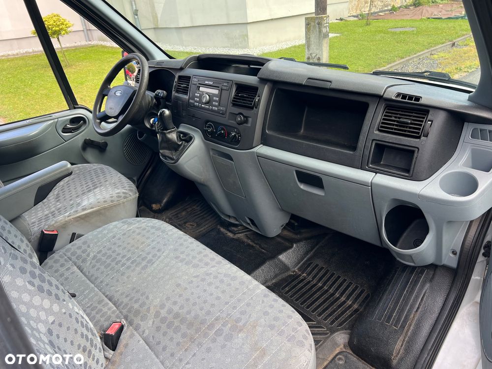 Ford Transit - 15