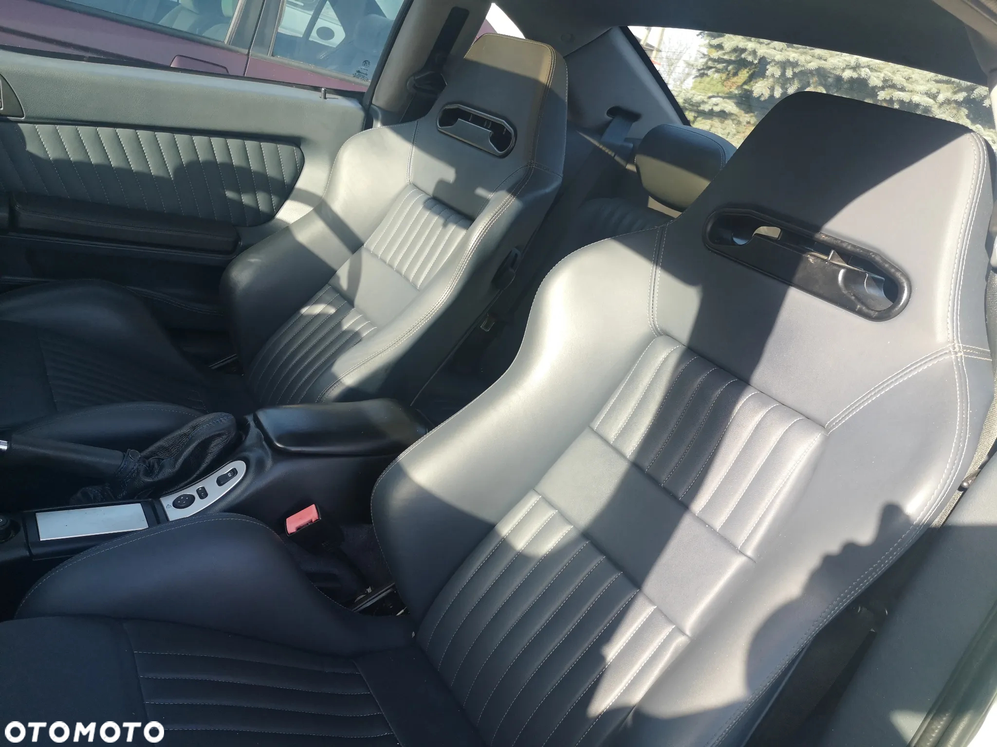 Alfa Romeo GTV 3.0 V6 Lusso - 4
