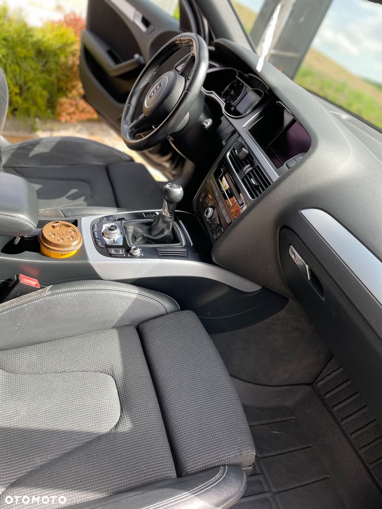 Audi A4 Avant 2.0 TDI - 8
