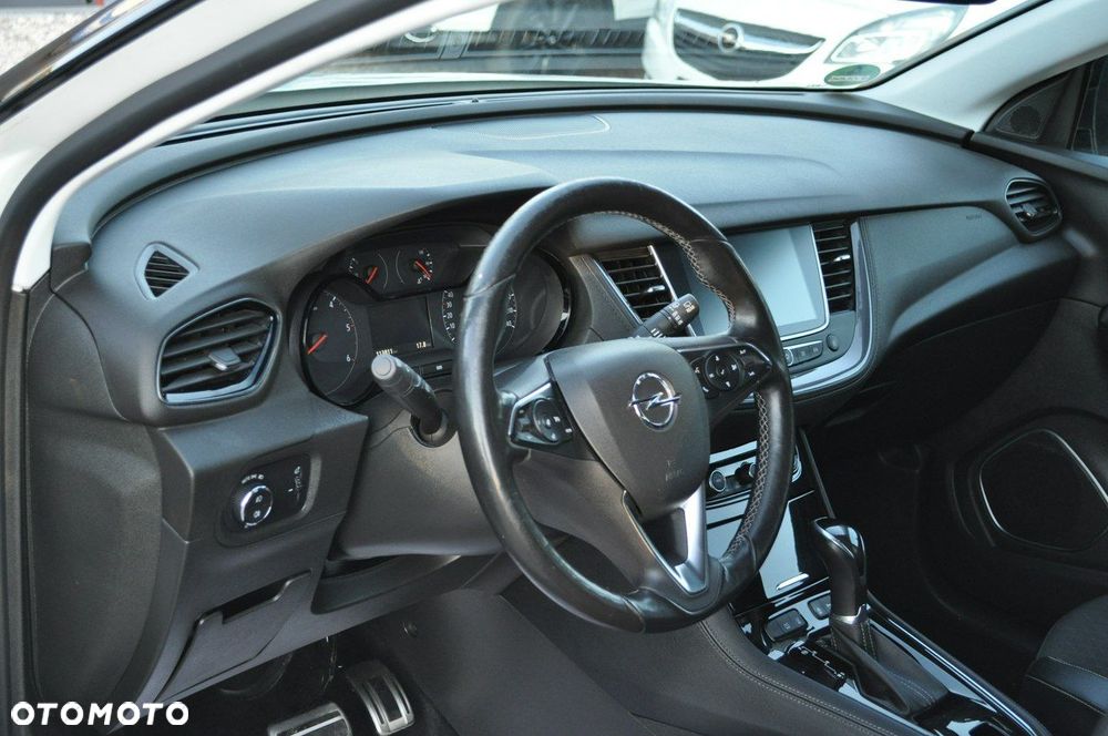 Opel Grandland X - 16