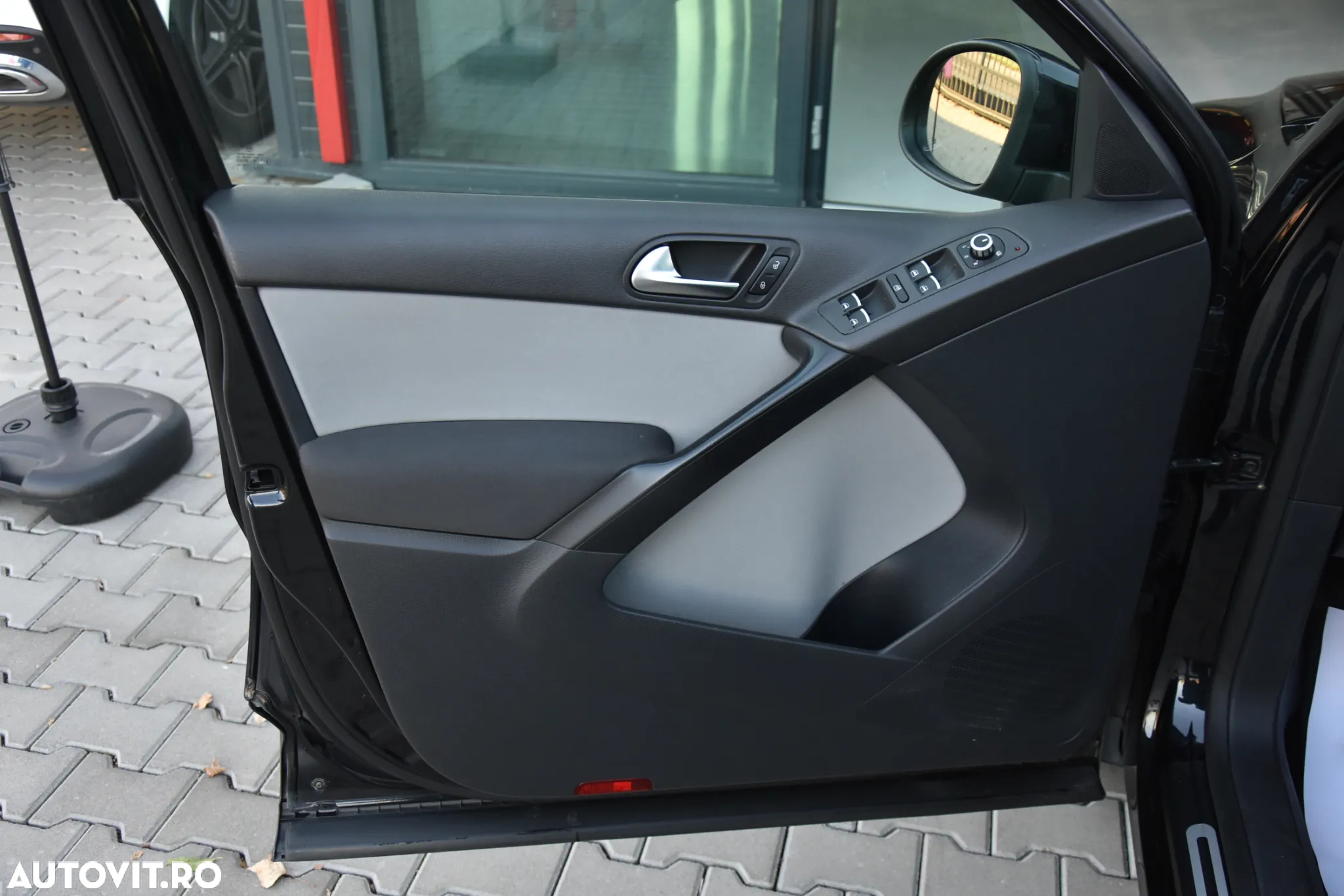 Volkswagen Tiguan 2.0 TDI DPF BlueMotion Technology Team - 27