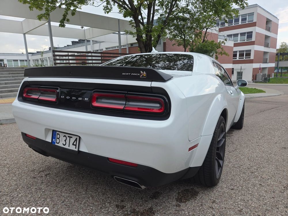 Dodge Challenger 6.4 Scat Pack Widebody - 7