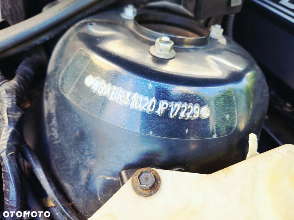BMW Seria 3 323Ci - 35