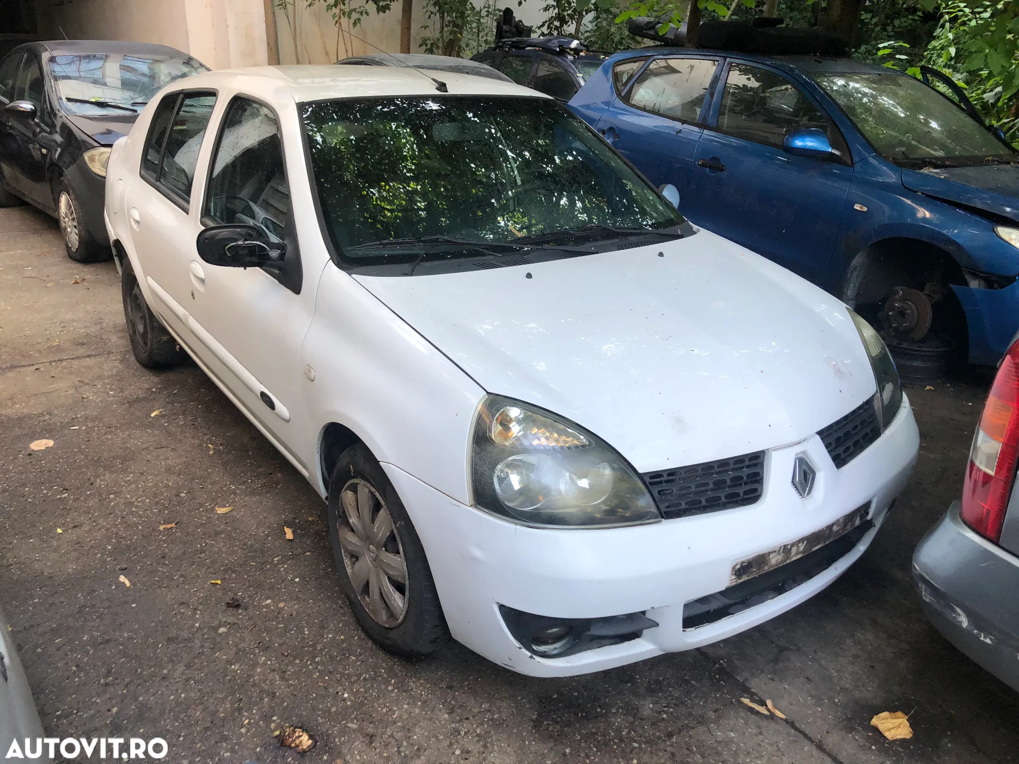 Aripa stanga fata Renault Clio Symbol 2007 alb - 2