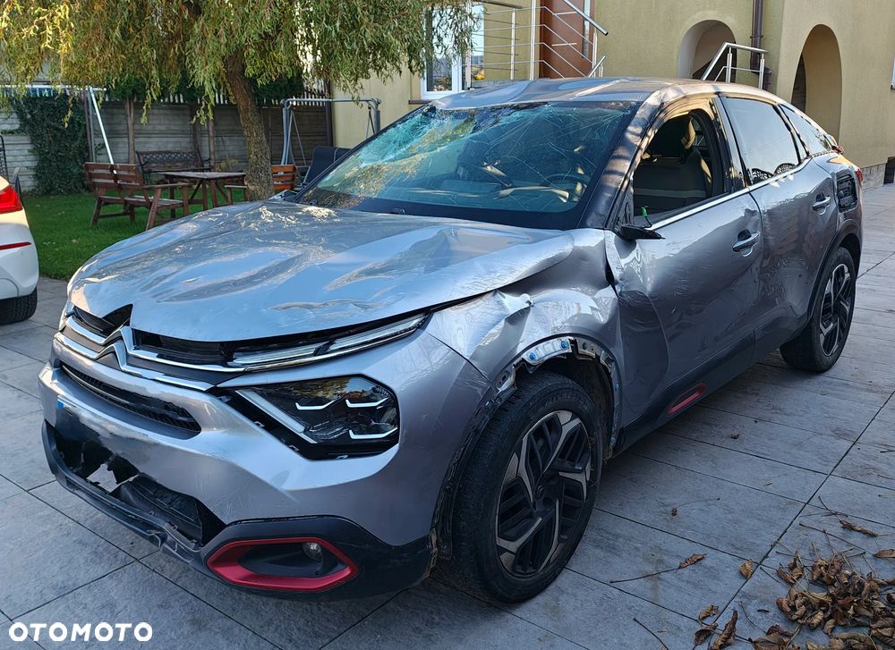 Citroën C4 PureTech 130 Stop&Start SHINE - 4