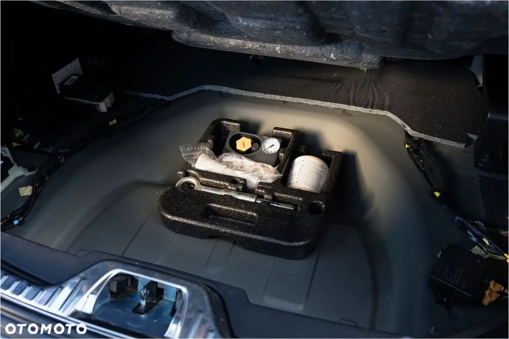 Volvo V60 D5 Geartronic RDesign - 37