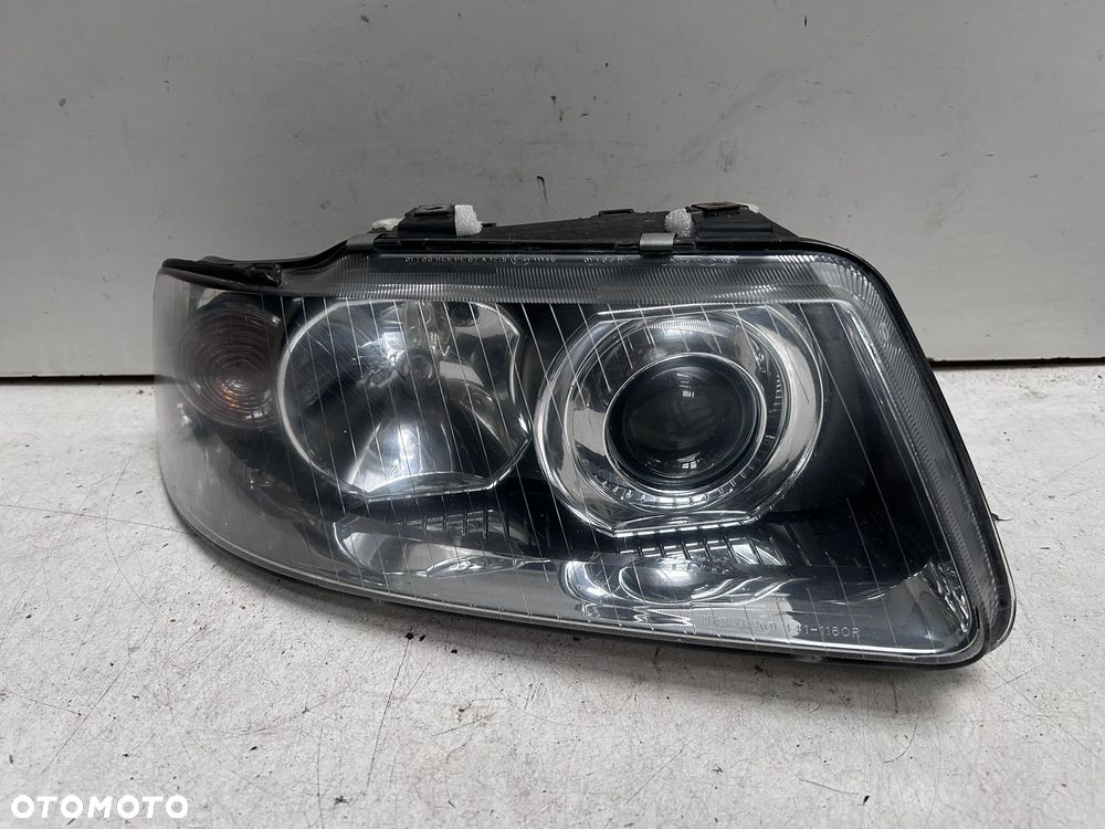 Reflektor prawy Audi A3 8L - 1