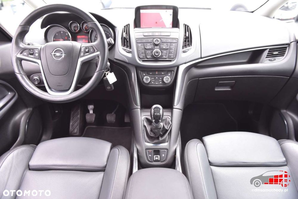 Opel Zafira - 26