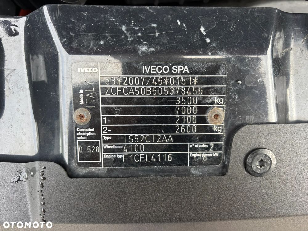 Iveco DAILY 50c16 50C15 50C17 35C14 35C15 35C17 35C18 70C17 72C15 70C18 Izoterma Chłodnia  9/8 euro palet - 11