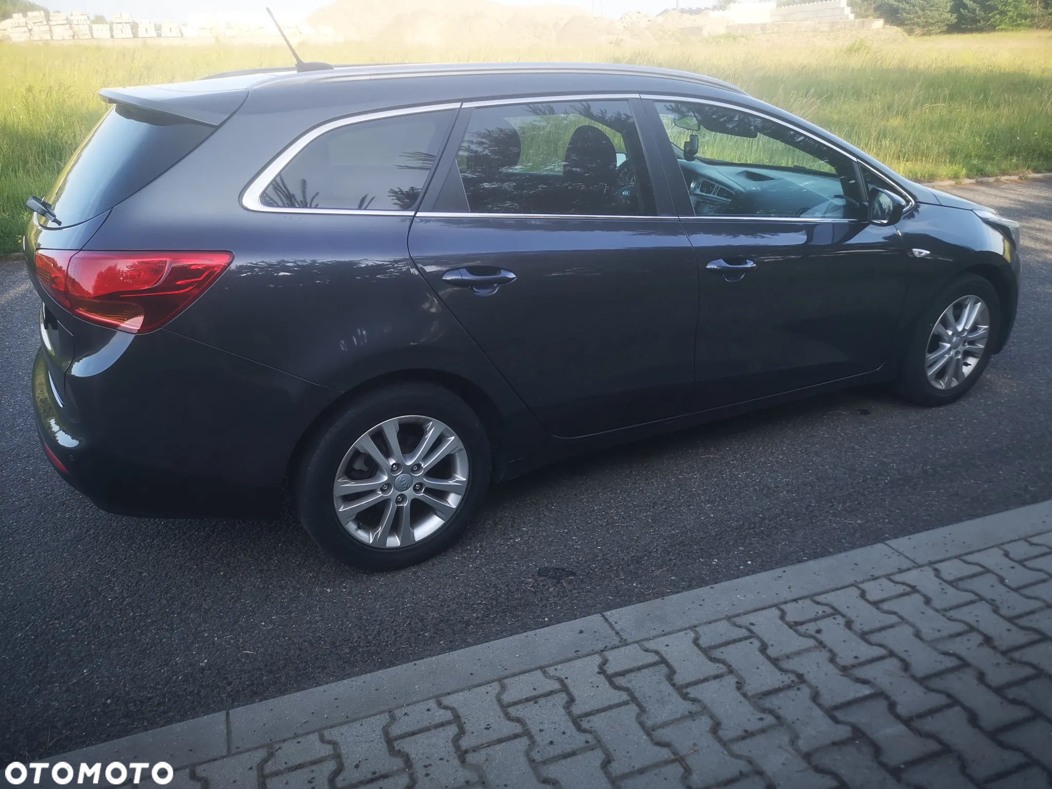 Kia Ceed 1.6 GDI ISG SW Platinum Edition - 14