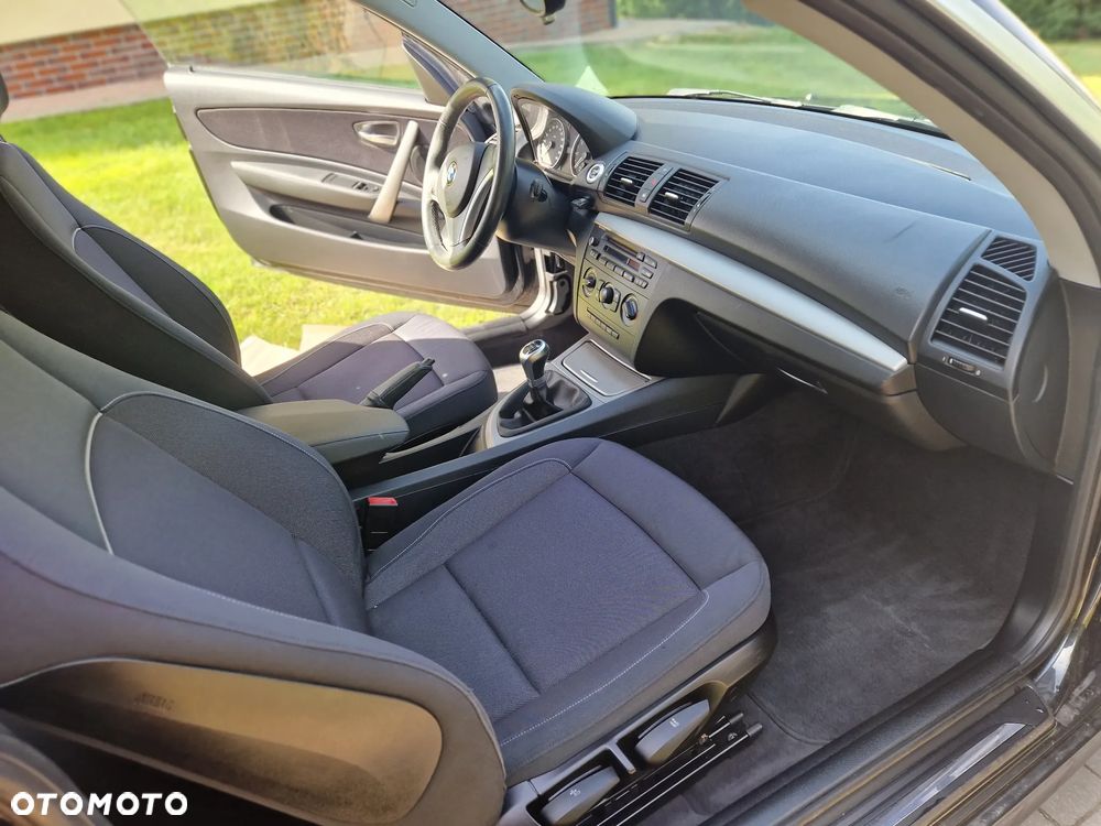 BMW Seria 1 116i - 17