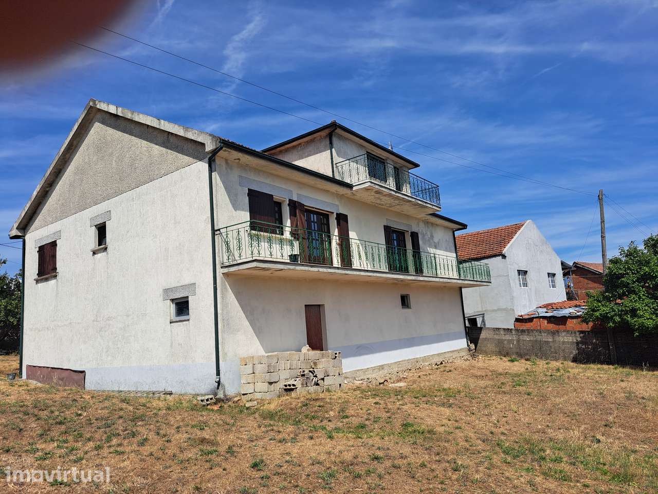 MORADIA E TERRENO 1895 M2 CONCELHO DE CHAVES - Grande imagem: 2/28