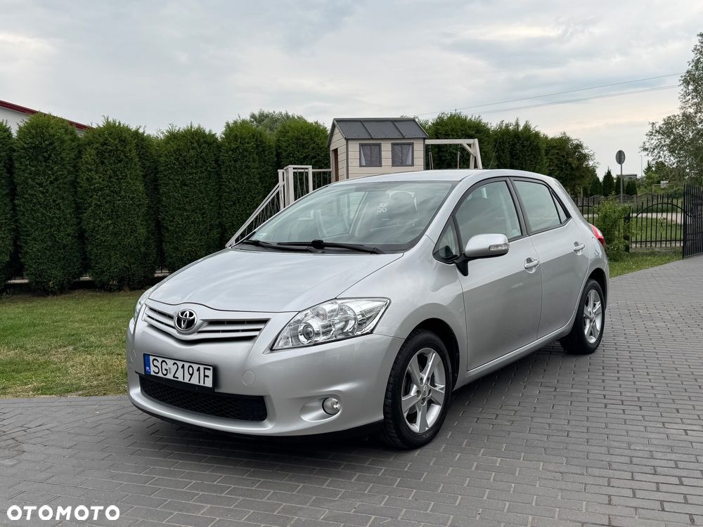 Toyota Auris - 2