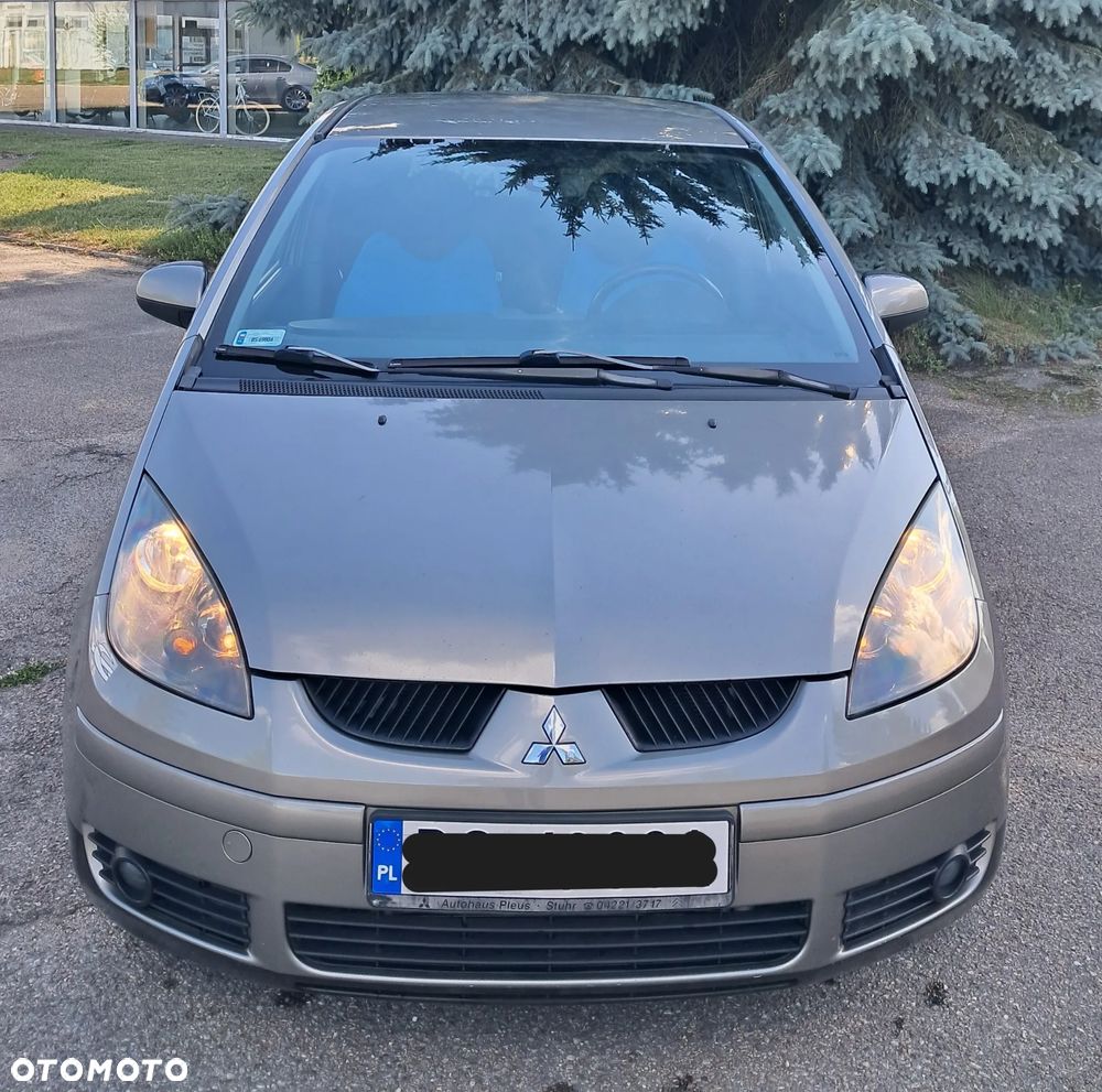 Mitsubishi Colt - 3