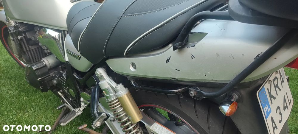 Suzuki GSX - 4