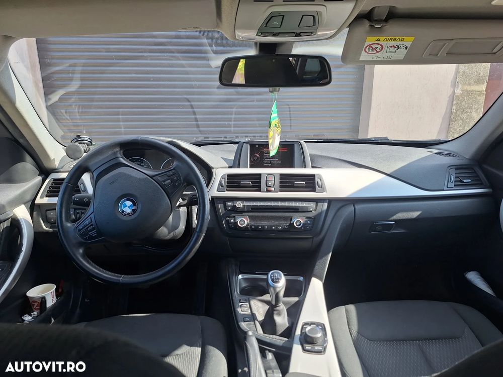 BMW Seria 3 320d Blue Performance Modern Line - 15