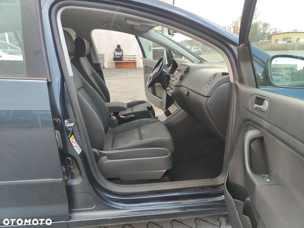 Volkswagen Golf Plus - 22