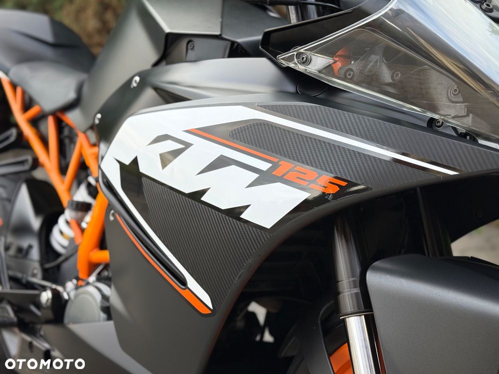 KTM RC 125 - 17