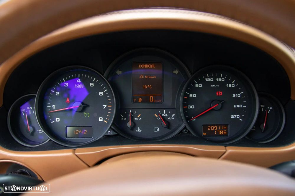 Porsche Cayenne Tiptronic - 33