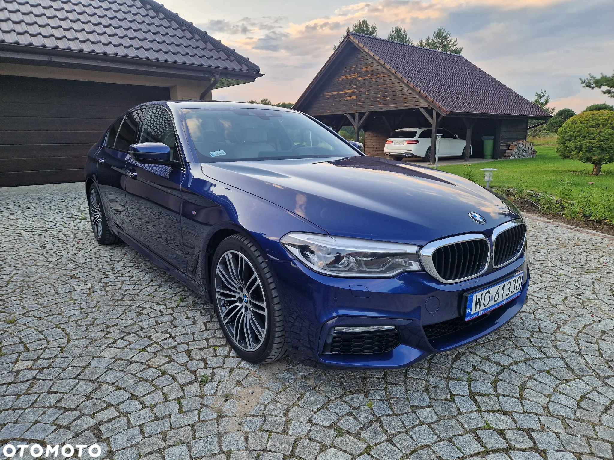 BMW Seria 5 520d xDrive - 5