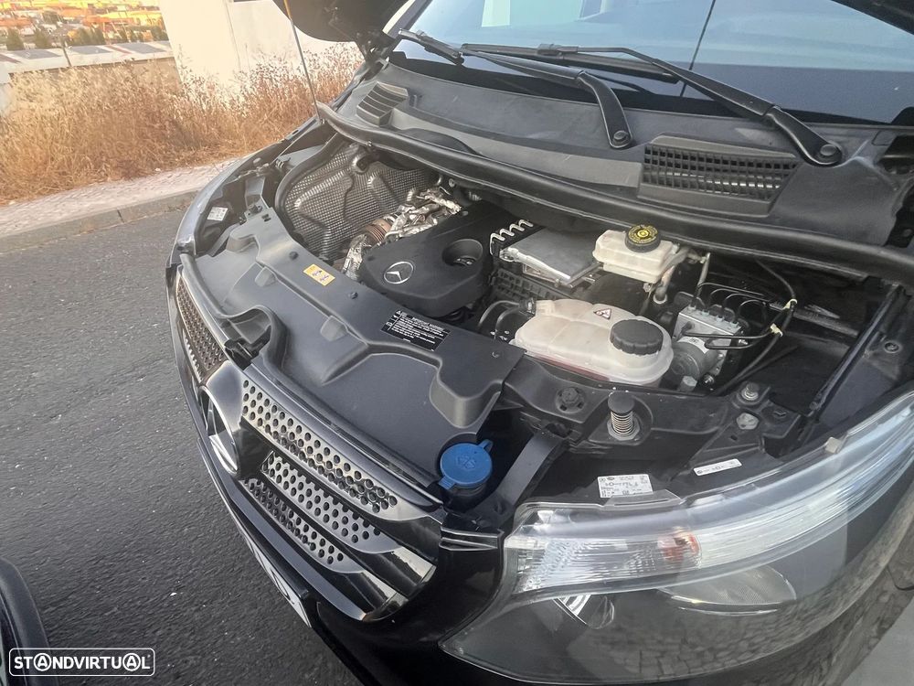 Mercedes-Benz Vito Tourer Longa Aut. PRO — fotografia 16