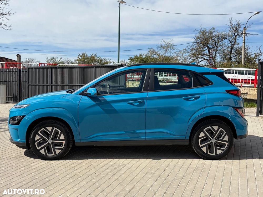 Hyundai KONA Select - 5