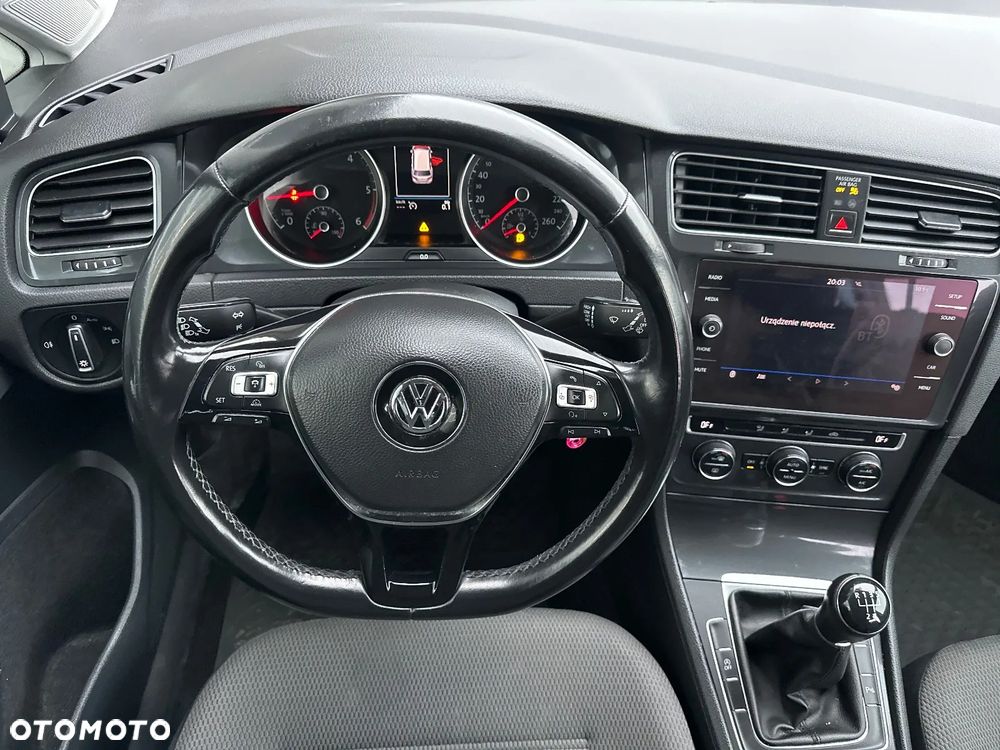 Volkswagen Golf 1.6 TDI BMT Comfortline - 9