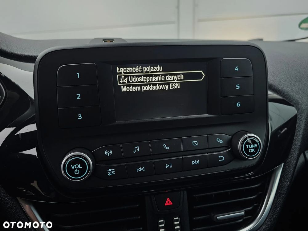 Ford Fiesta 1.1 Trend - 35