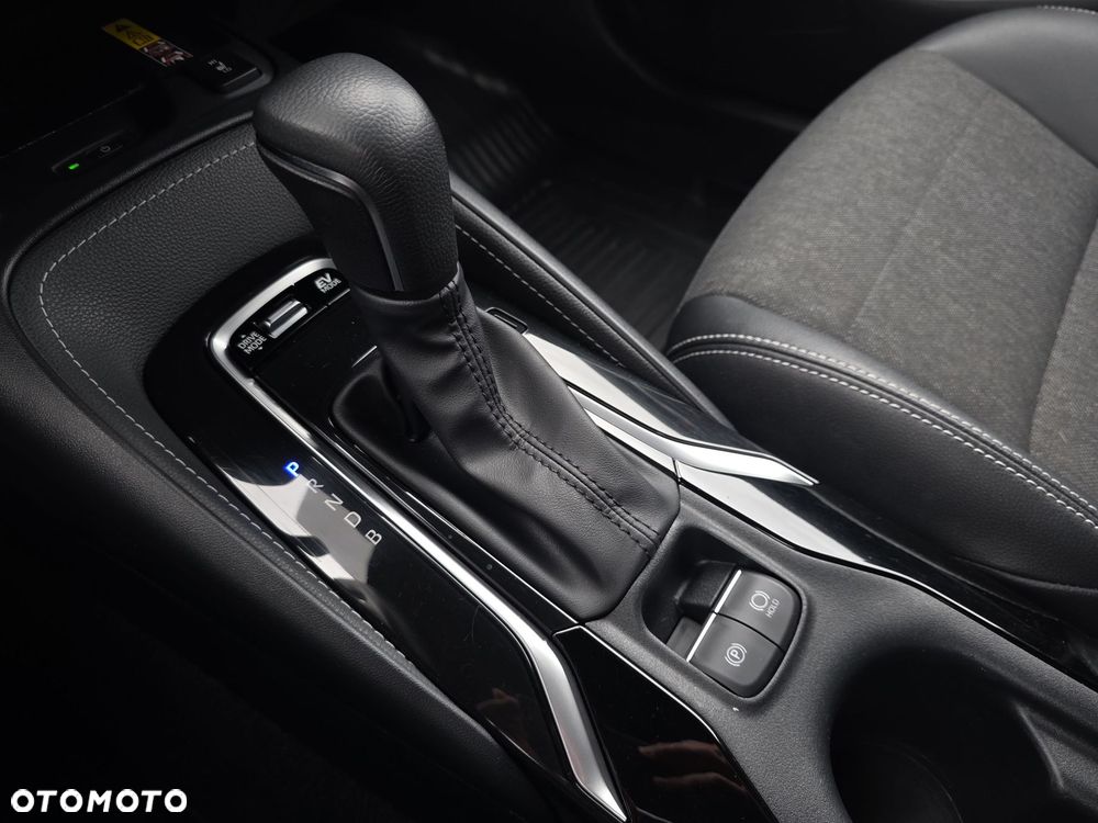 Toyota Corolla 1.8 Hybrid Style - 25