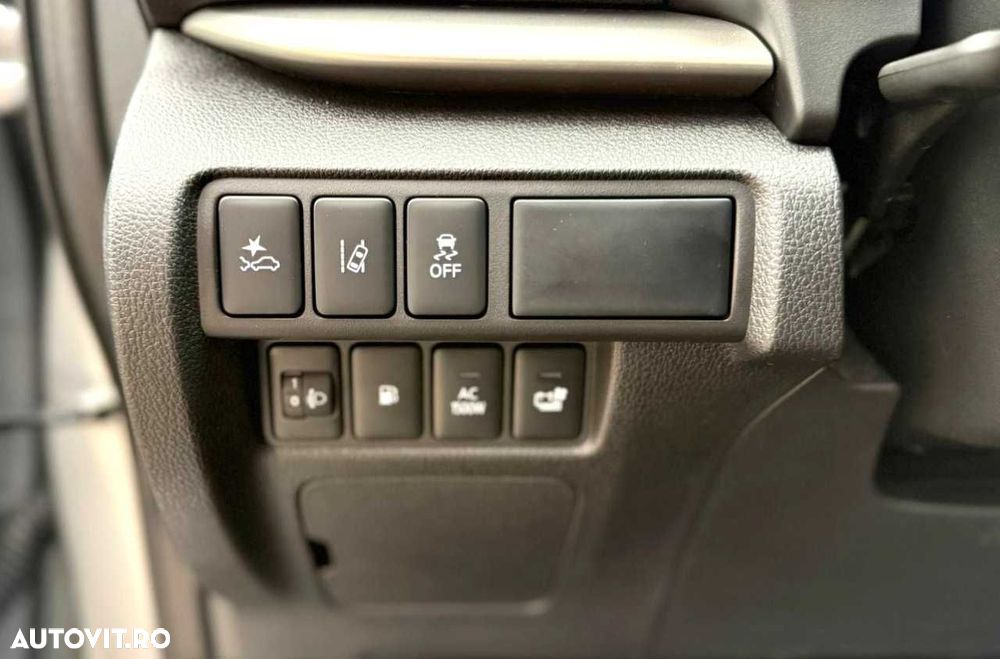 Mitsubishi Eclipse-Cross - 22