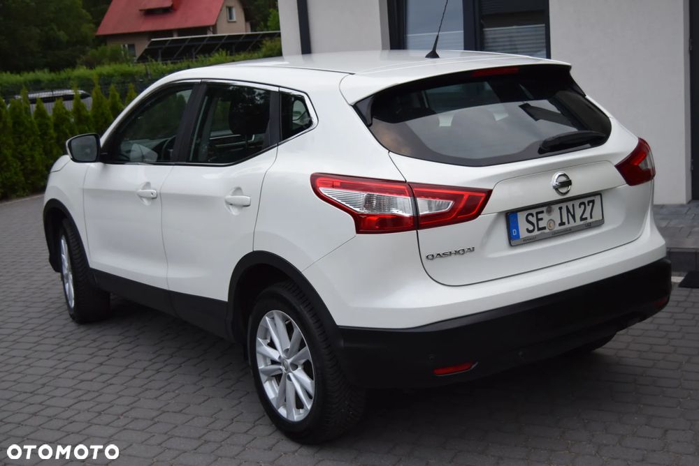 Nissan Qashqai 1.2 DIG-T N-Vision - 9