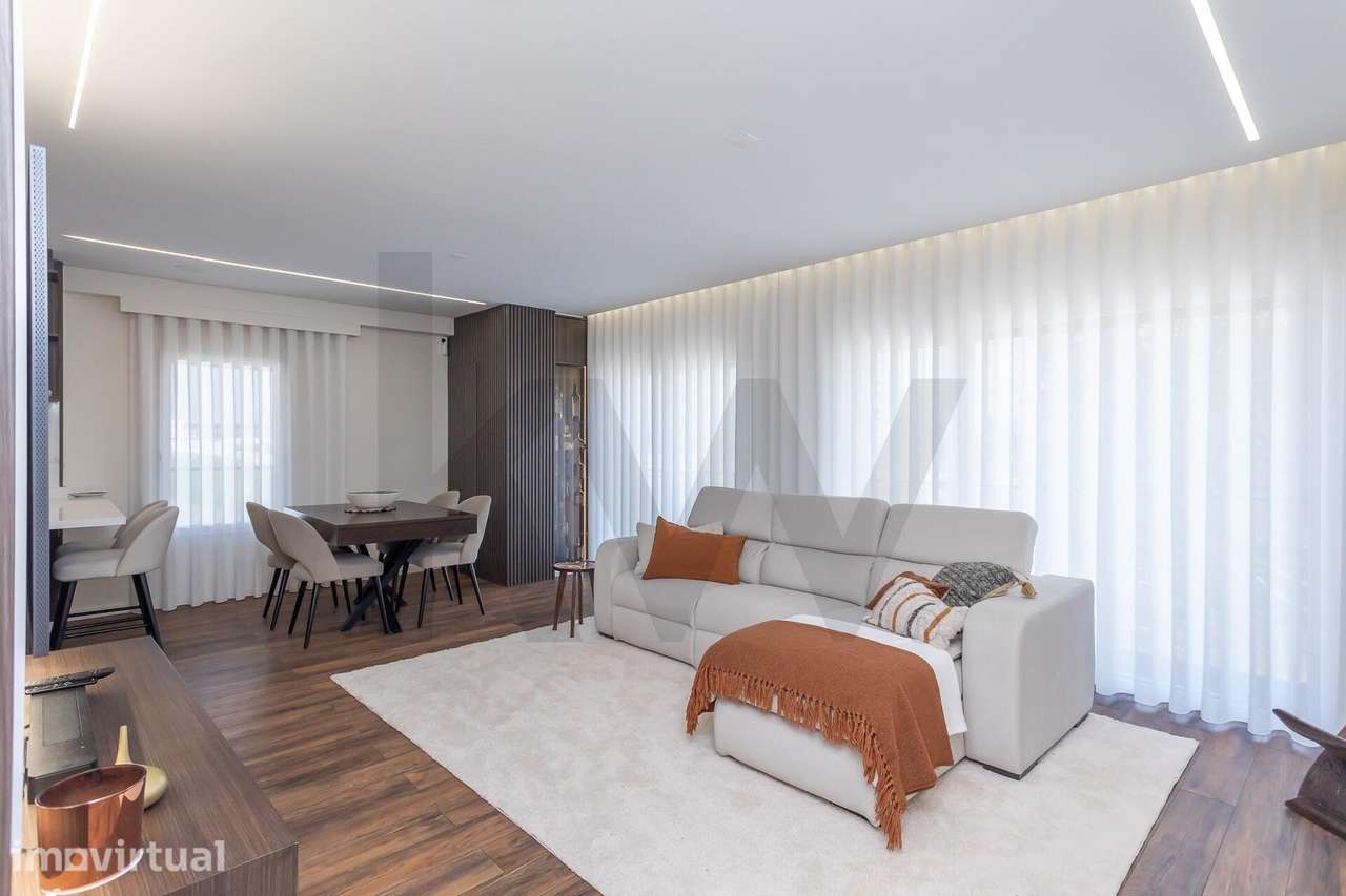 Excelente T2 de 2024 no Riverside Residence – Rua do Telhal - Grande imagem: 2/28