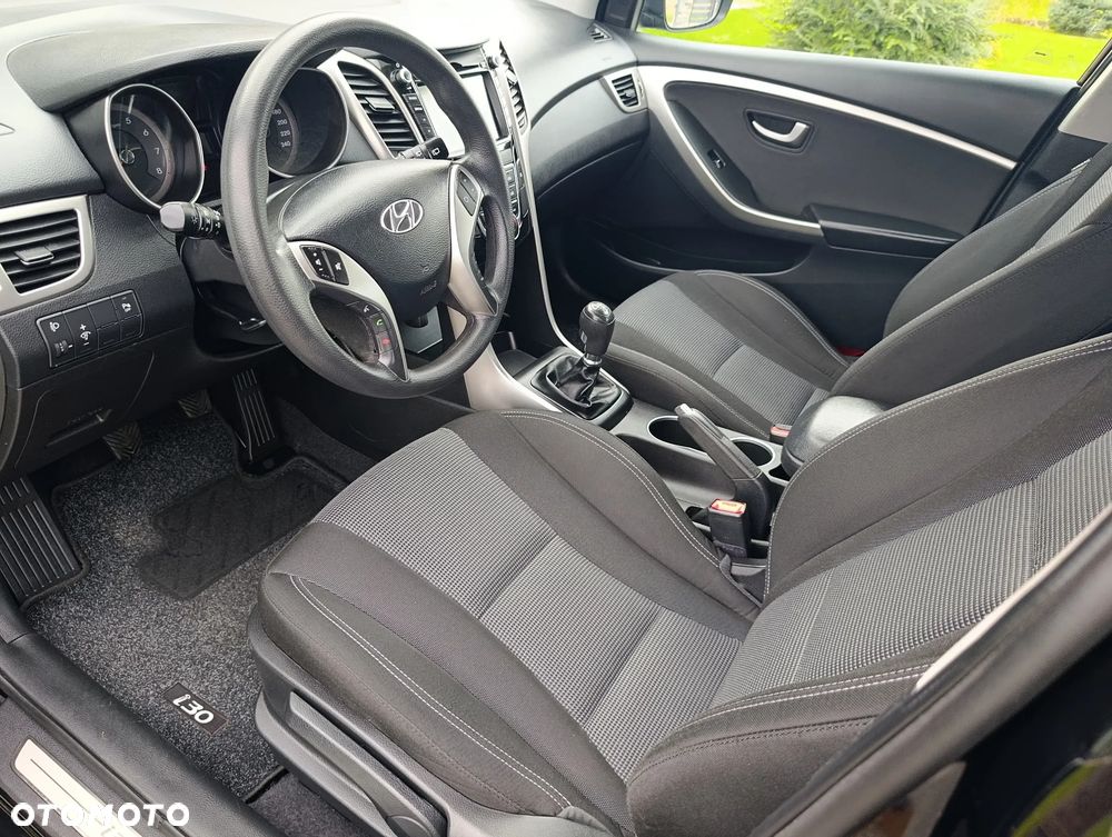 Hyundai i30 1.4 Base - 10