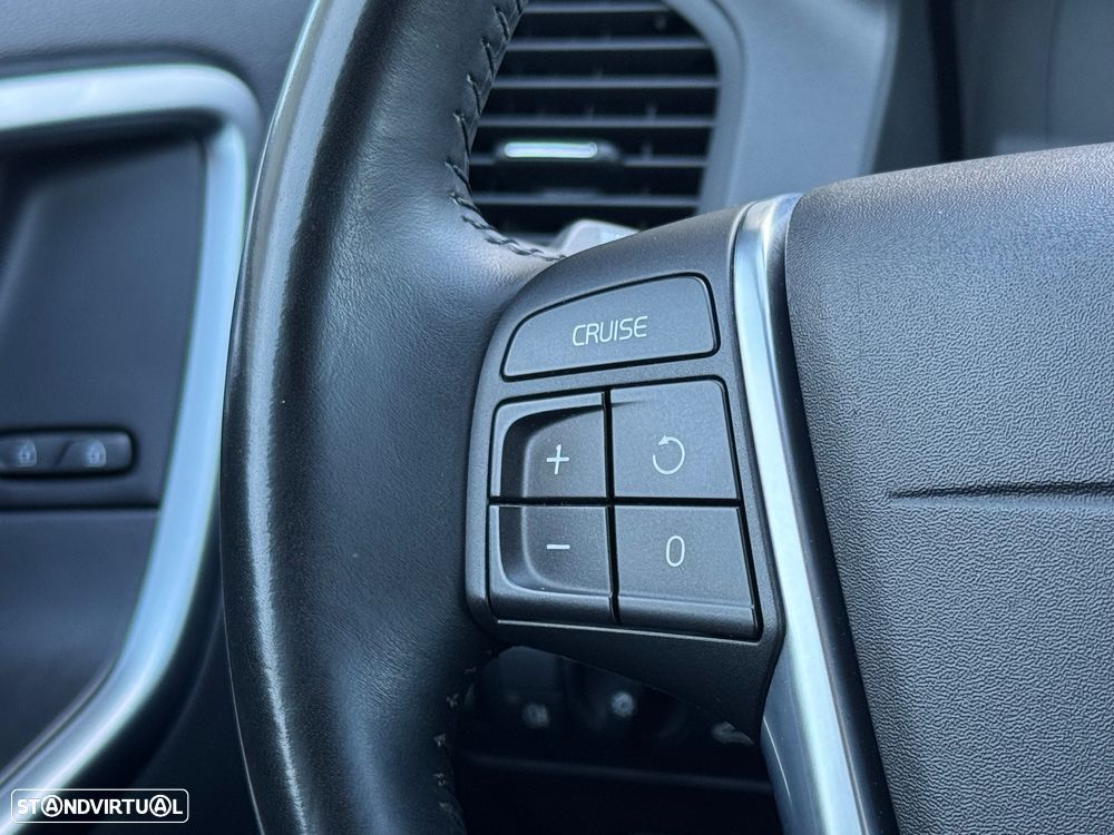 Volvo XC 60 2.0 D3 Drive Summum - 12