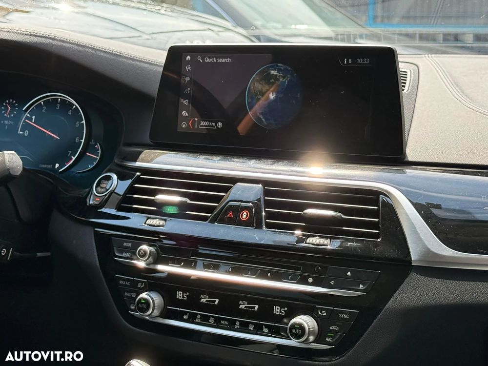 BMW Seria 5 520i Aut. Luxury Line - 13