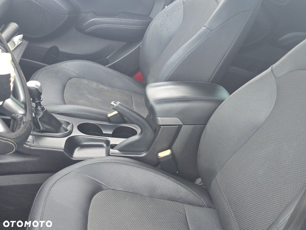 Hyundai ix35 1.7 CRDi 2WD blue Trend - 10