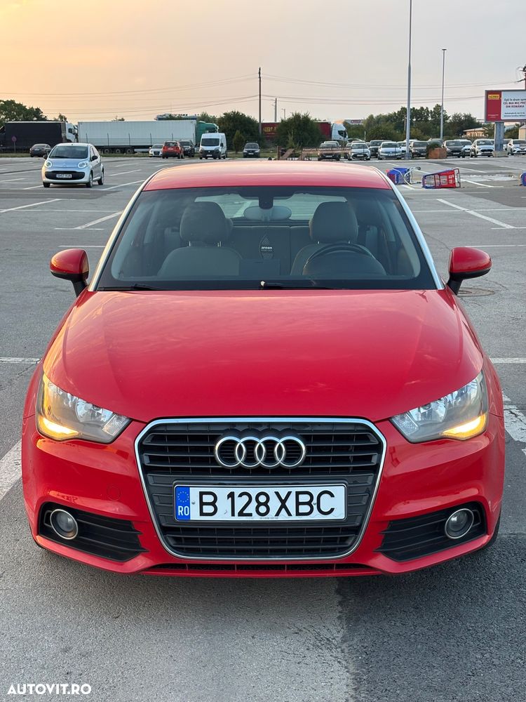 Audi A1 1.6 TDI S tronic Attraction - 2