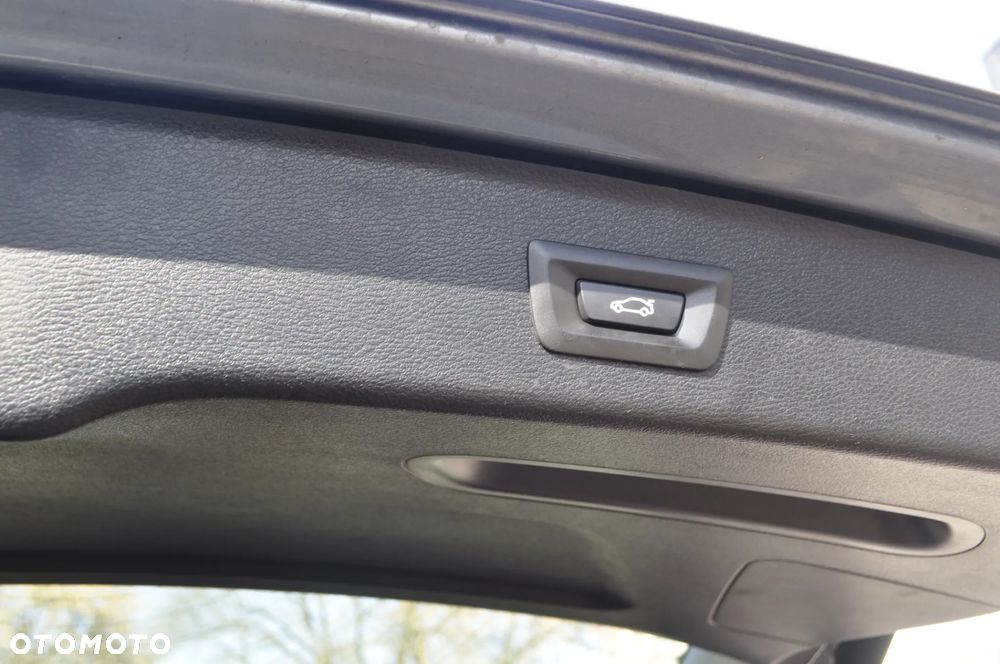 BMW X3 xDrive20i - 12