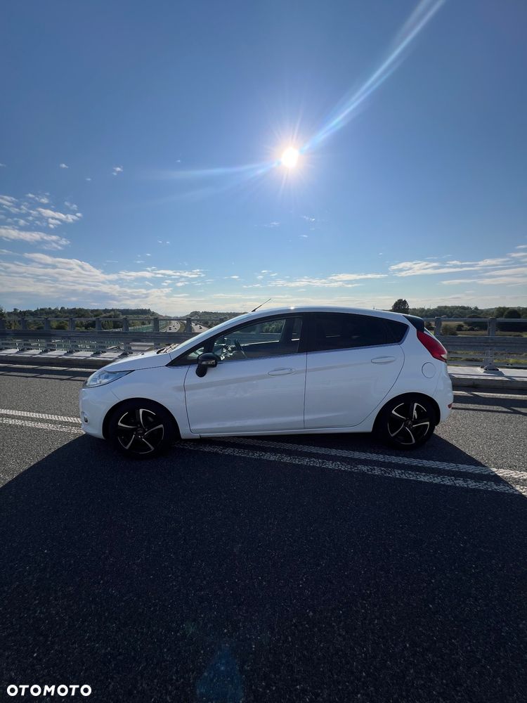 Ford Fiesta 1.25 Titanium EU5 - 15
