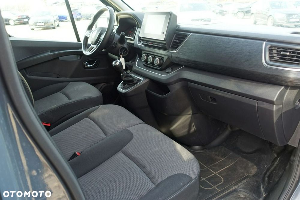 Renault Trafic Grand 2.0 dCi Escapade - 10