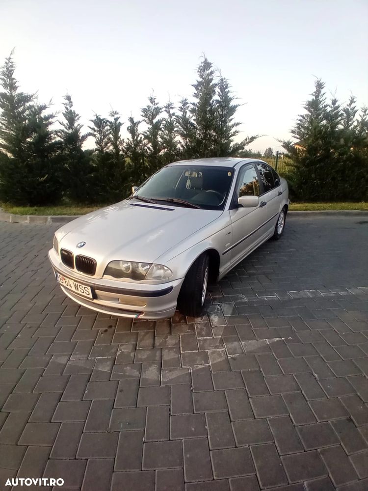 BMW Seria 3 316i - 8