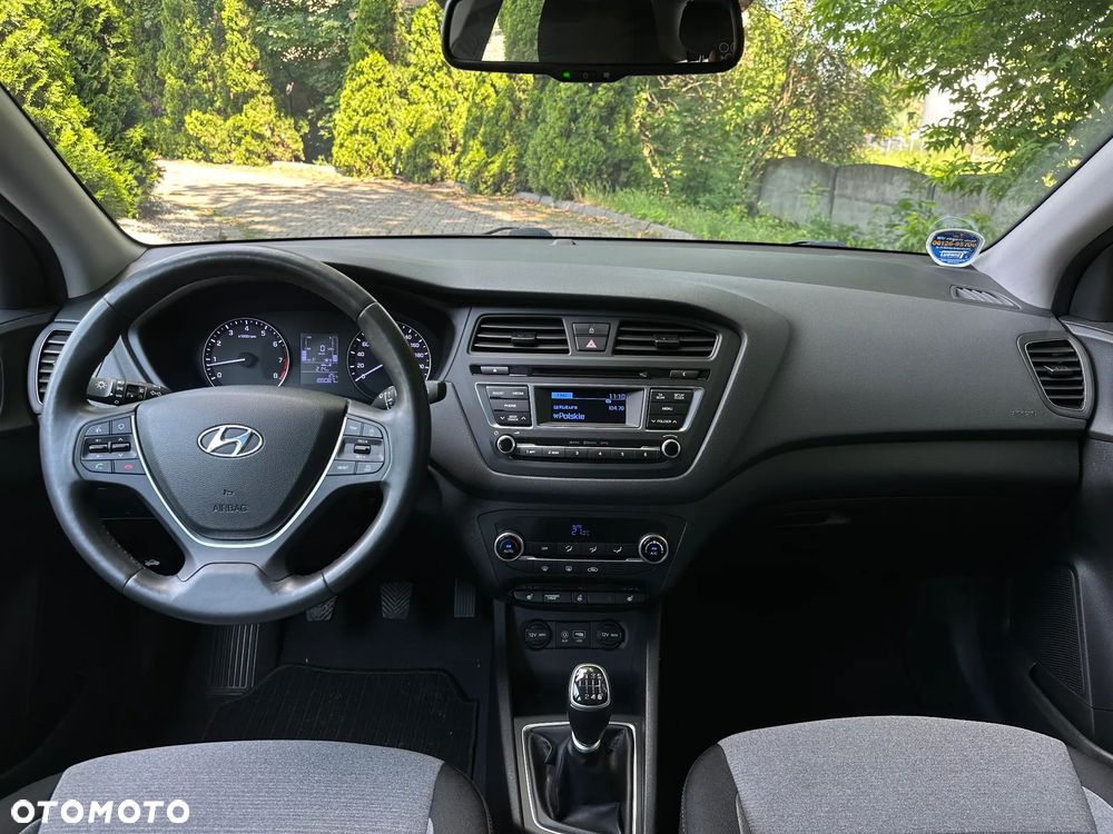 Hyundai i20 - 13