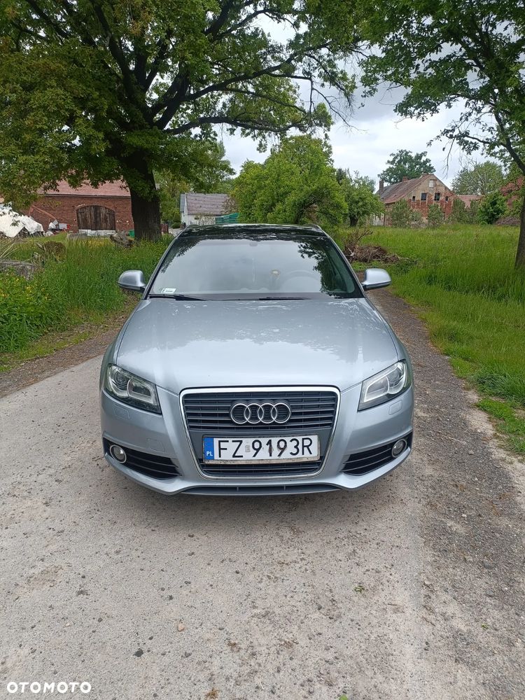 Audi A3 1.8 TFSI S line Sportpaket - 2