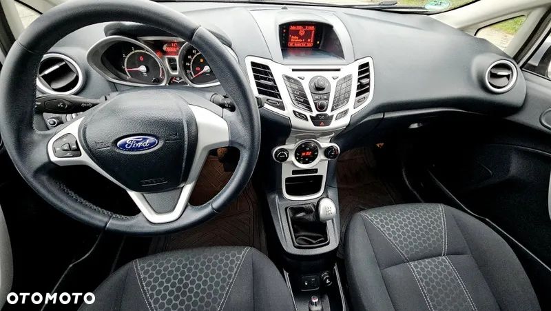 Ford Fiesta 1.4 Titanium - 17