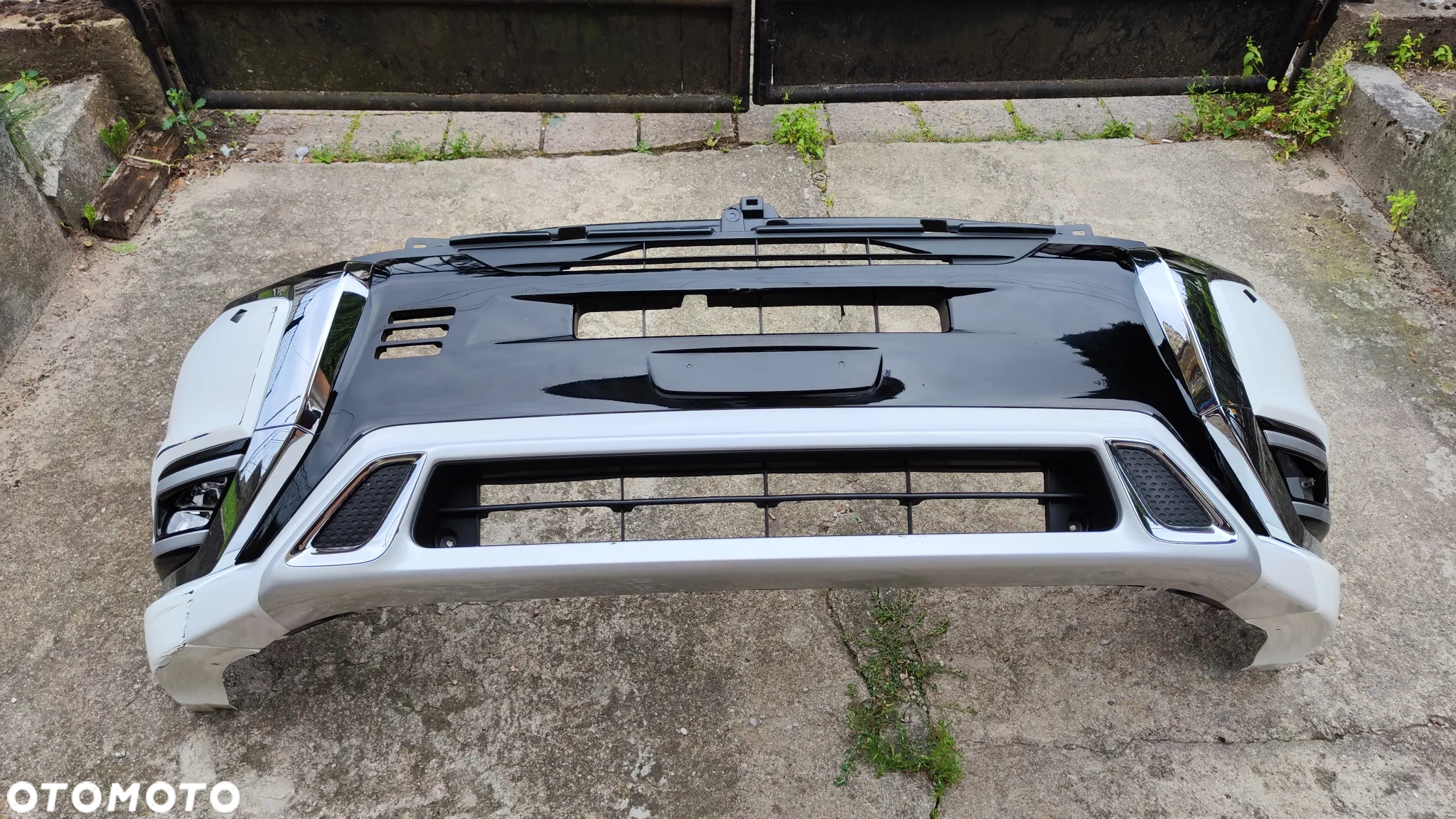 Mitsubishi Outlander III Lift 19-24 Phev Plug-in Zderzak Przód - 4