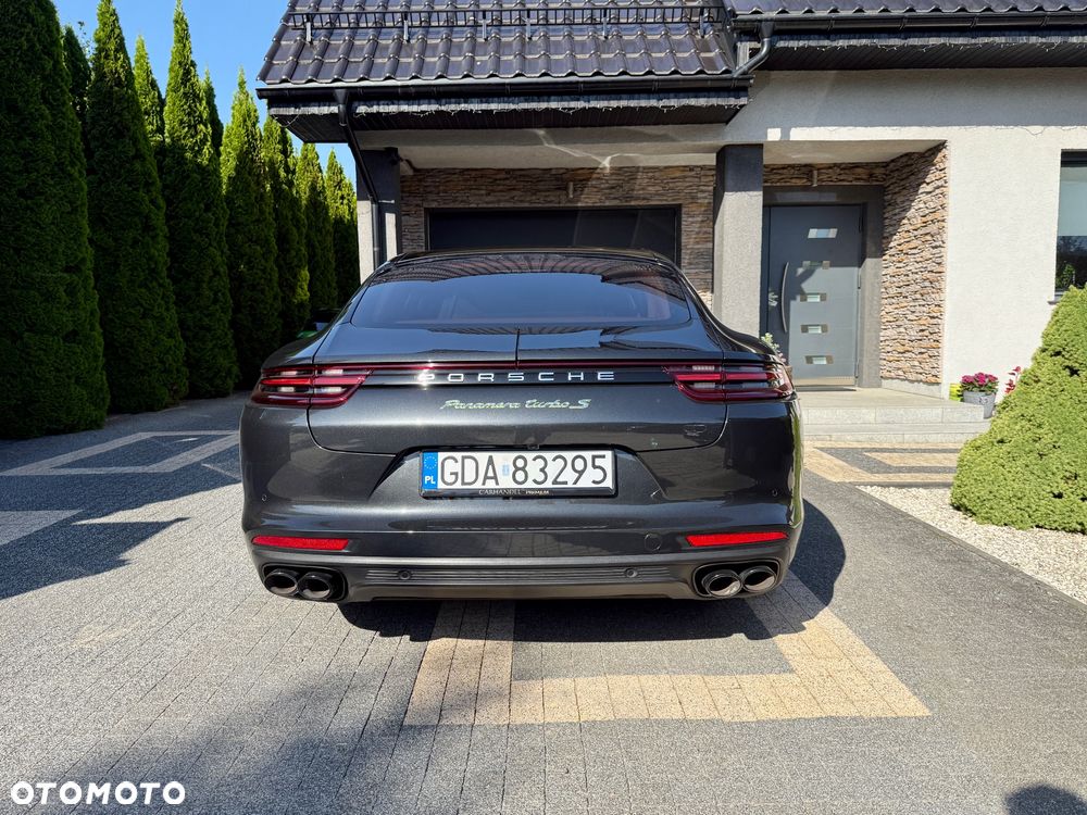 Porsche Panamera Turbo S - 7