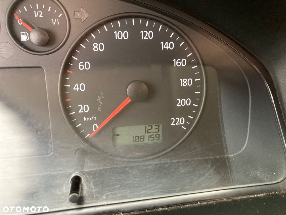 Volkswagen Transporter - 6